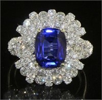 14kt Gold 5.03 ct Cushion Sapphire & Diamond Ring
