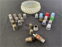 Sewing Thimbles w/ Glass Bowl (25)