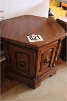 Wooden End Table (BUYER RESPONSIBLE FOR