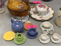 LOT OF MISC POTTERY / CUPS SAUCERS MORE
