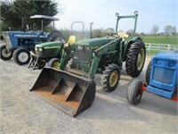 John Deere 1050 4WD Tractor w/Loader,