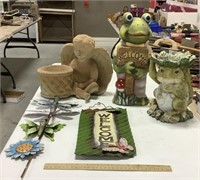 Yard art - frogs head broke