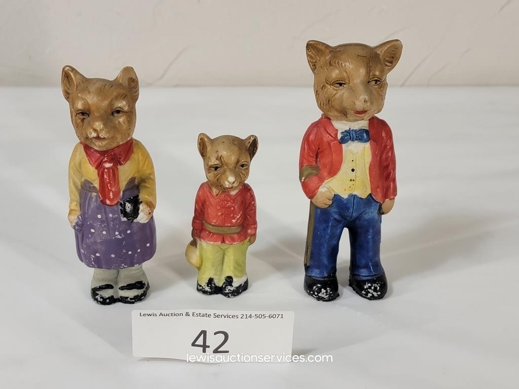 Set of Three Ceramic Fox Family Figures