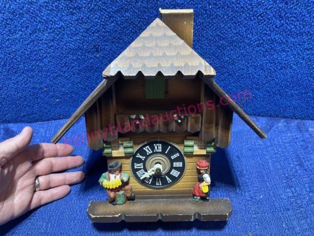 Old W. Germany cuckoo clock (not complete)