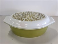 Vintage Pyrex "Verde" 2-1/2Qt Dish