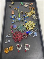 Vintage Lot of Accessories Jewelry