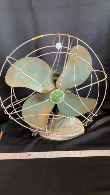 Cool spot vintage fan, not tested