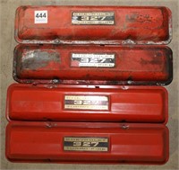 2 pairs of 327 valve covers
