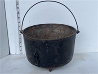 Cast iron kettle