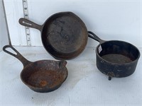 3 small cast pots & fry pans