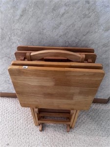 4 wood Tray Tables w/stand