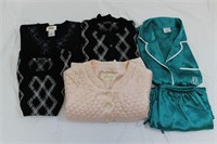 Vintage Ladies Size Small Clothing Lot