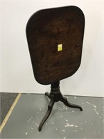 Antique tilt top table