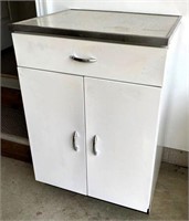 vintage "Sandusky metal prod." 24" kitchen cabinet