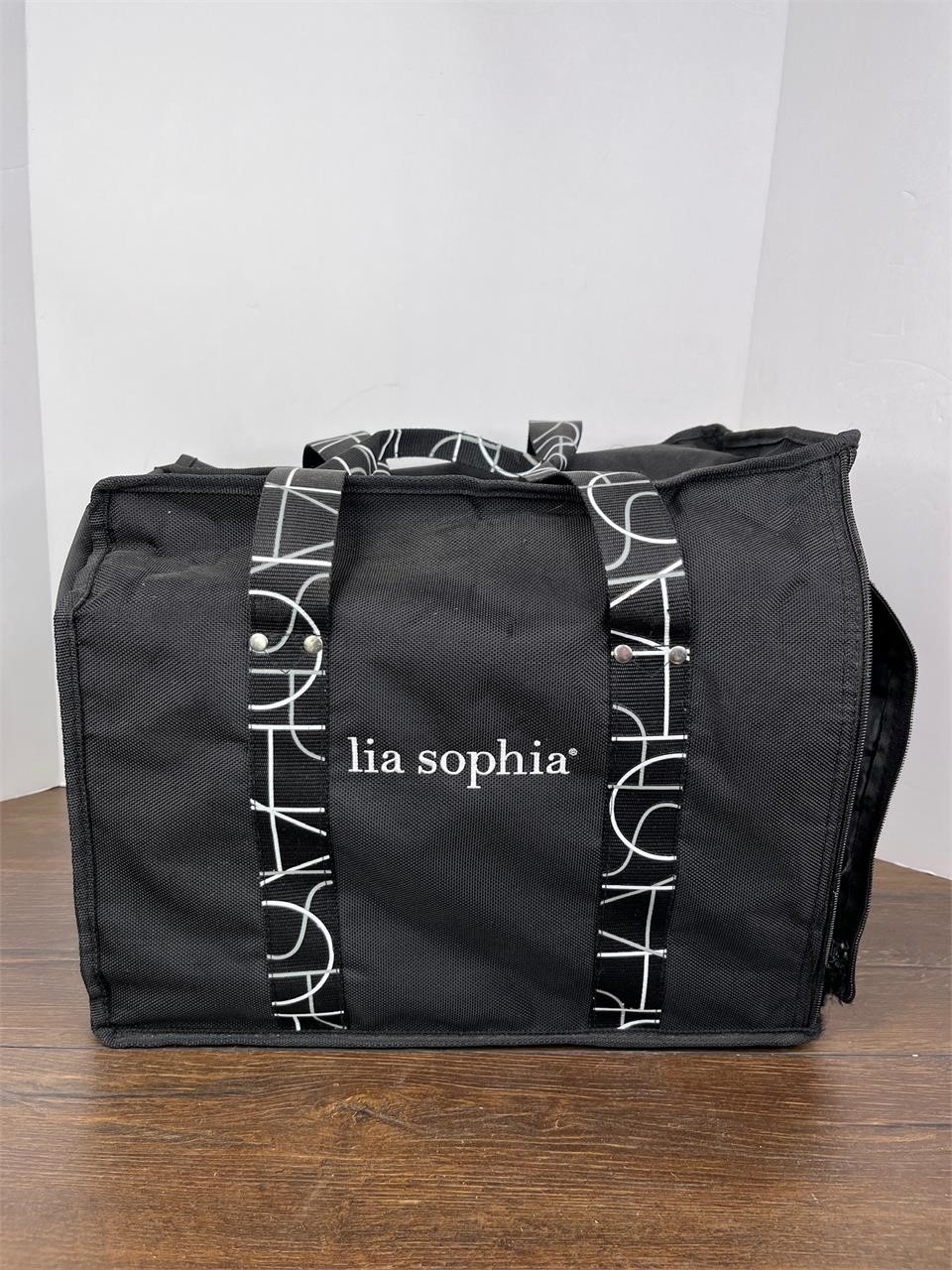 Lia Sophia Travel Bag Carrying Case