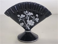 Black Amethyst Fan Vase 5in X 6.5in