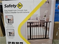 Safety 1st walk-throught gate