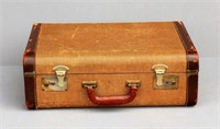 Vintage Smaller Suitcase in Good Condition
