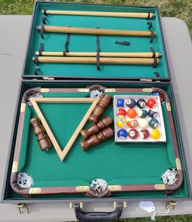 Miniature Pool Table Set