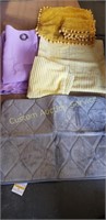 2 CURTAIN PANELS 40"×60" 2 SET PILLOW CASES &