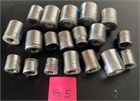 F - MIXED LOT OF SOCKETS (G5)