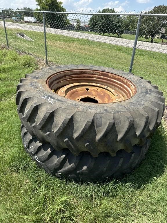 LL1 - Tractor Tires