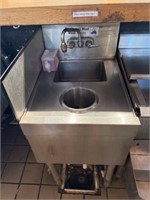 Stainless Steel Kitchen Sink w/Waste Disposal Hole