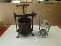 FRUIT PRESS W/ BROKEN EAR, RR LANTERN W/O GLOBE