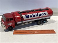 MOBILGAS Tin Toy Tanker - Length 310mm