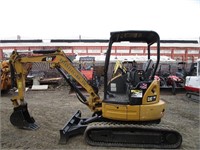 2016 Caterpillar 303E Mini Excavator