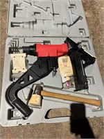 Hardwood flooring gun