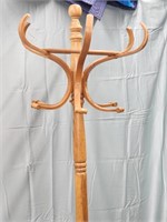Coat rack 4 piece made in Taiwan.   Pick up only.