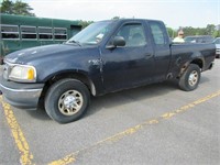 00 Ford F150  Pickup BL 8 cyl  Started with Jump