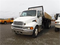2005 STERLING ACTERRA T/A FLATBED TRUCK