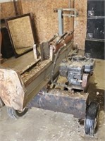 9 HP HUSKEE LOG SPLITTER