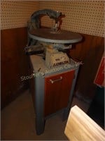 Delta electronics 18" scroll saw on stand