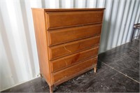 VINTAGE WOOD FIVE DRAWER DRESSER