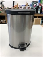 Stainless Steel Step Kitchen Garbage Can *Clean