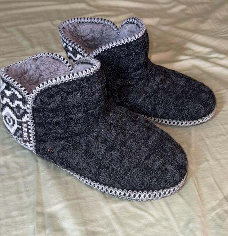 Muk Luks 9-10