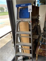 WERNER ALUMINUM 6 FT LADDER