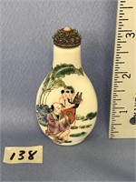 Vintage Chinese snuff bottle, hand painted with or