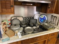 Baking Pans, Cookbooks & Misc. Kitchen