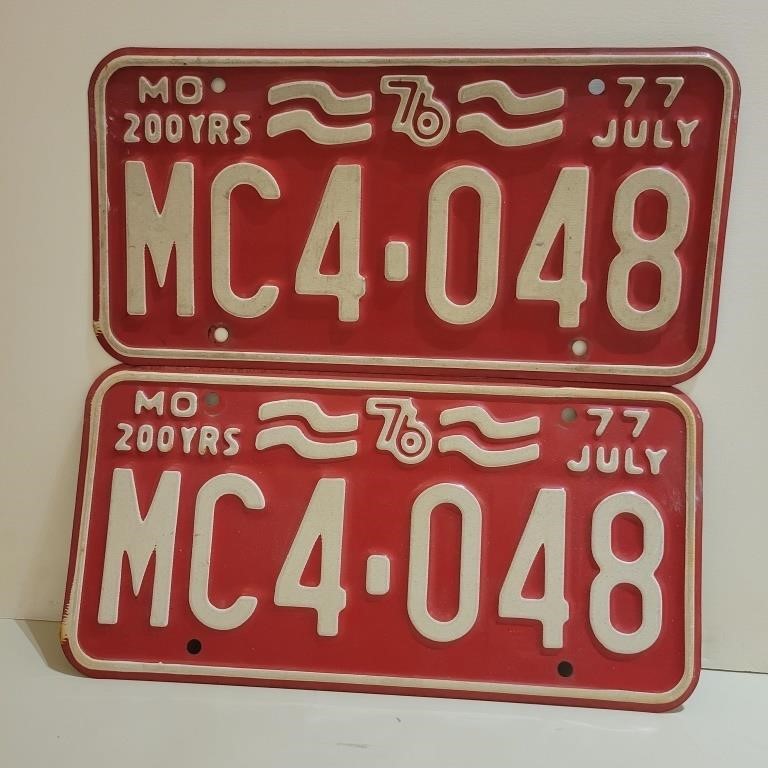 1977 Missouri License Plate Matching Set (2)