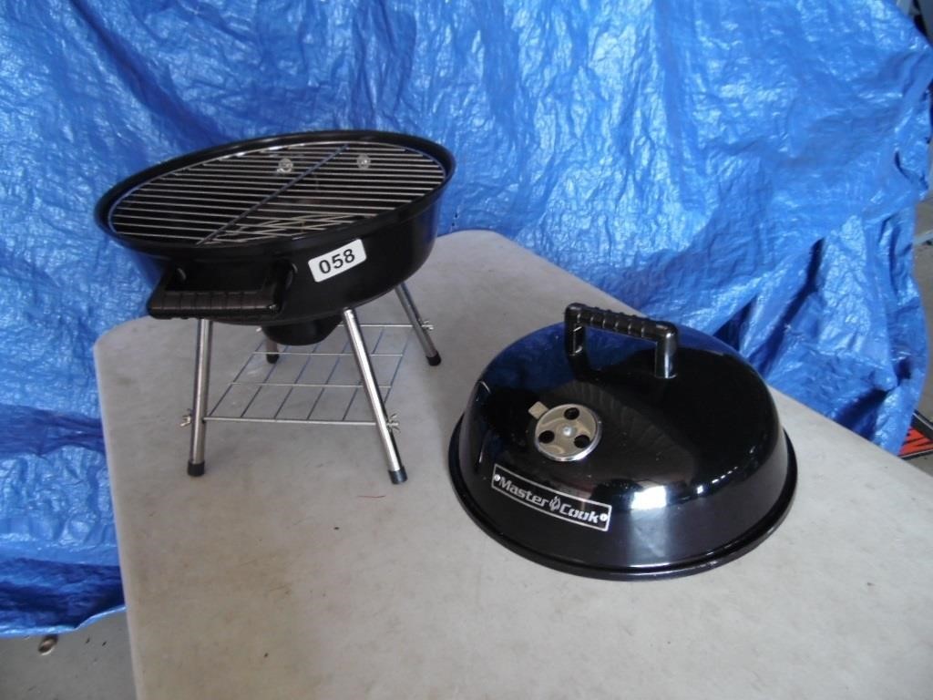 NEW, SMALL MASTER COOK GRILL