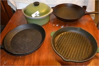 CLUB ALUMINUM DUTCH OVEN - 4 IRON SKILLETS