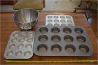 Bakeware muffin tin lot