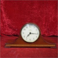 Seth Thomas mantle clock. Electric.