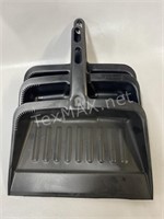 (3) Rubbermaid Handheld Dustpans