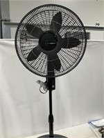 Lasko 18” rotating floor pedestal fan tested