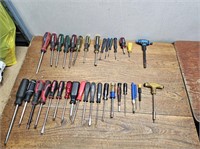 Various SCREWDRIVERS